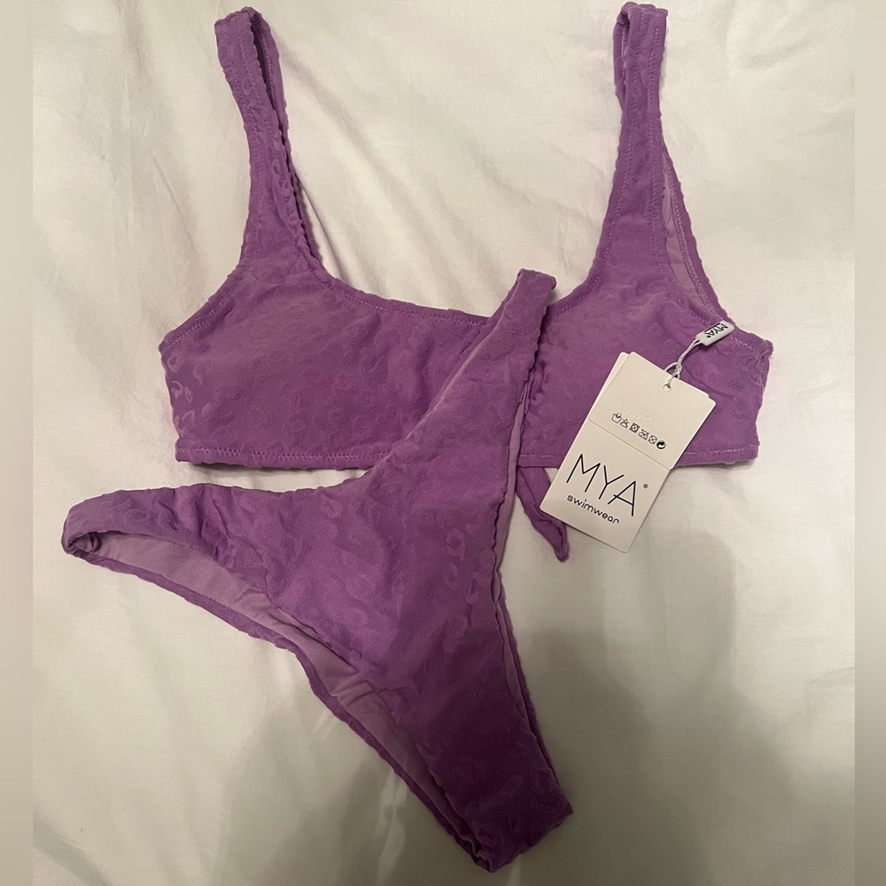 NWT Purple Cheetah Textured bikini